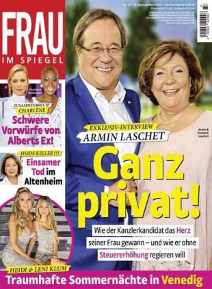 Frau im Spiegel - 08 September 2021