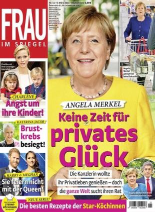 Frau im Spiegel - 09 Marz 2022
