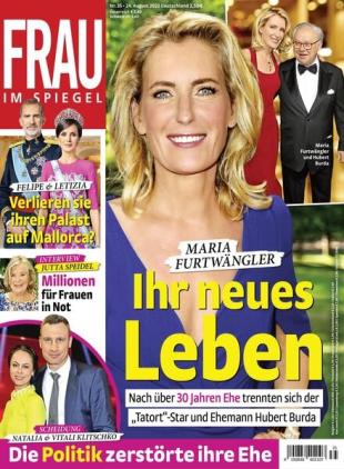 Frau im Spiegel - 22 August 2022