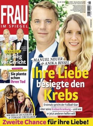 Frau im Spiegel - 09 November 2022