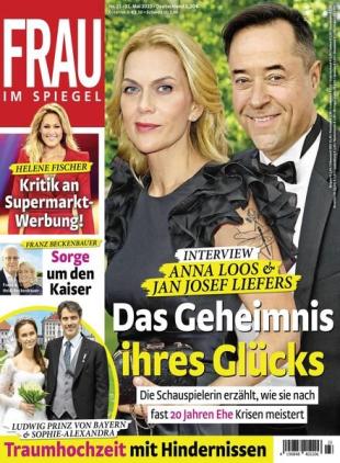 Frau im Spiegel - 31 Mai 2023
